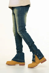 PHEELINGS

"EMOTIONALLY DRIVEN"FLARE STACK DENIM (MEDIUM BLUE VINTAGE WASH)