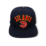 PRO STANDARD ATLANTA HAWKS STACKED LOGO SNAPBACK HAT (BAH752627)